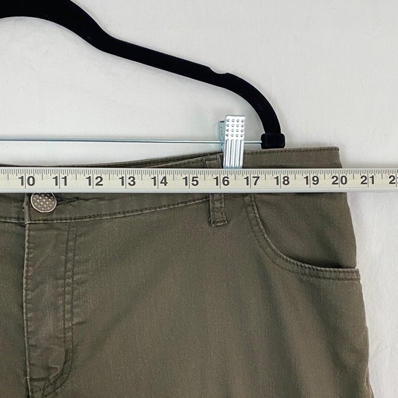 Reitmans Jeans Olive Green Pants Size 18 - Picture 6 of 11